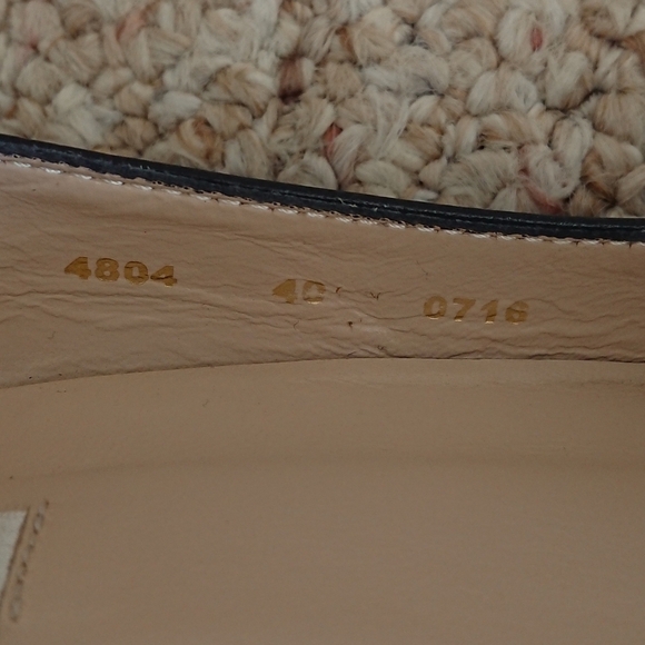 LK Bennett Black and Cream pointy toe with bow pump size 39.5 - Picture 13 of 16